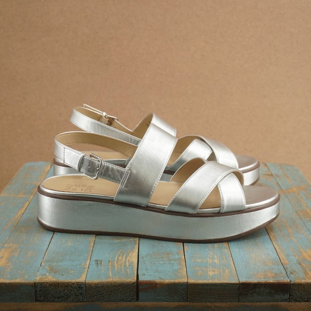 Naturalizer Womens Caryn Platform Slingback Sandal 9.5 W Silver Metallic Leather